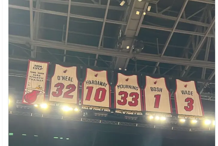 Dejounte Murray posted on an IG story the retired Heat jerseys