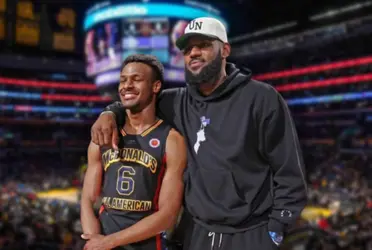 Following the news of Bronny James now having been cleared to resume his basketball career, LeBron has it clear, his family over the Lakers