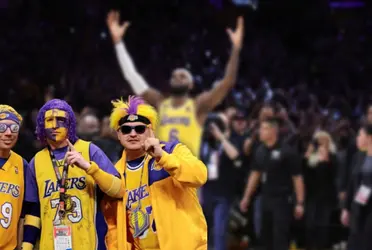 Los Angeles had a tough regular season but was able to change things; fans have reacted to the team's best moments this campaign
