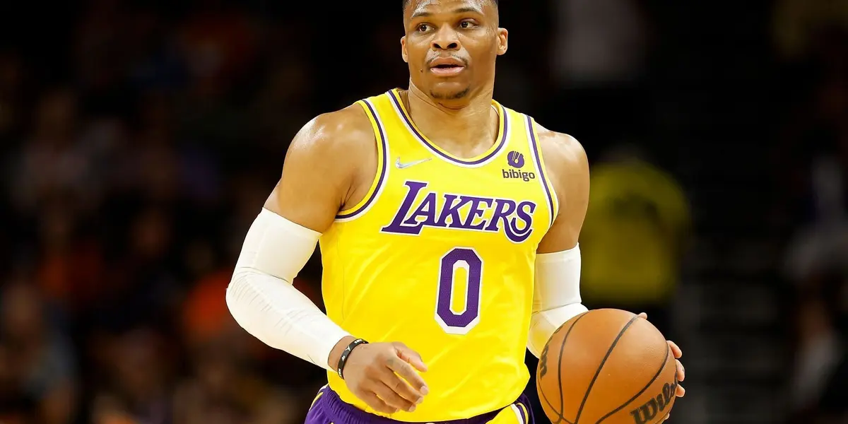 According to sources, the latest offer presented by the Lakers to the Nets was rejected