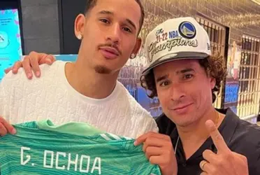 The Lakers Mexican-American star JTA is supporting the Mexican national team in the world cup and they just had their first game